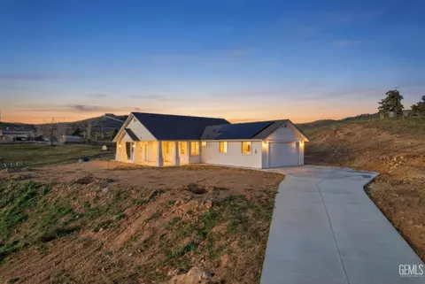 Exterior - 20381 Pinon Canyon Dr, Tehachapi, CA 93561 photo 1 of 5