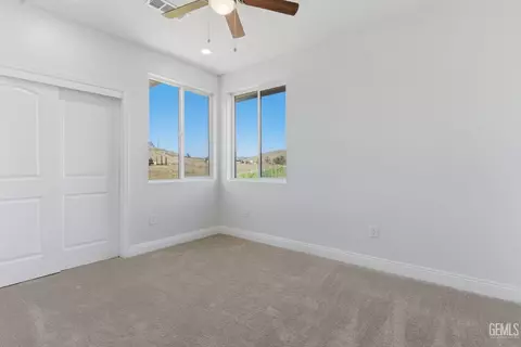 Bedroom - 20381 Pinon Canyon Dr, Tehachapi, CA 93561 photo 1 of 7