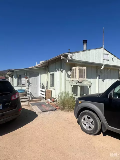 25600 Horseshoe Ln, Tehachapi, CA 93561 photo 1