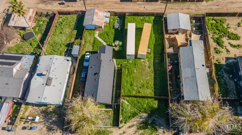 View/Area - 408 Naylor Ave, Taft, CA 93268 photo 7 of 17