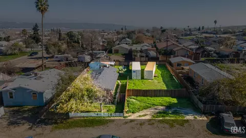 View/Area - 408 Naylor Ave, Taft, CA 93268 photo 2 of 17