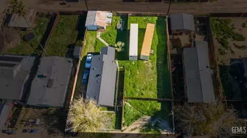 View/Area - 408 Naylor Ave, Taft, CA 93268 photo 6 of 17