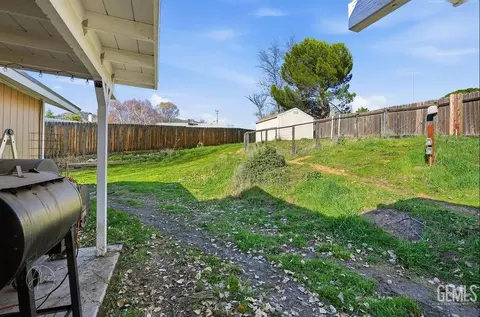 22008 Tiny Ct, Tehachapi, CA 93561 photo 16