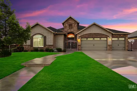 9318 Rancho Viejo Dr, Bakersfield, CA 93314
