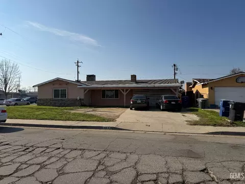 3833 Monitor St, Bakersfield, CA 93304
