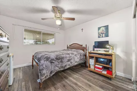 Bedroom - 217 Suzanne Ln, Taft, CA 93268 photo 2 of 5