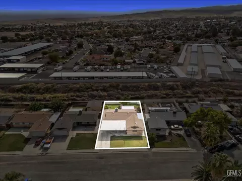 View/Area - 217 Suzanne Ln, Taft, CA 93268 photo 1 of 7
