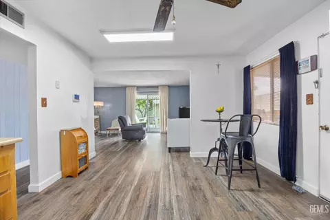 Dining - 217 Suzanne Ln, Taft, CA 93268 photo 1 of 1