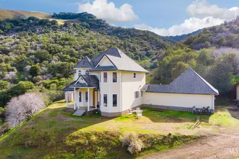 Exterior - 6641 Digier Rd, Lebec, CA 93243 photo 2 of 5