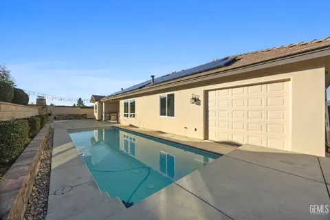 Exterior - 504 Rosehaven Ln, Tehachapi, CA 93561 photo 11 of 11