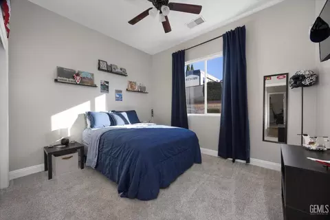Bedroom - 504 Rosehaven Ln, Tehachapi, CA 93561 photo 1 of 5