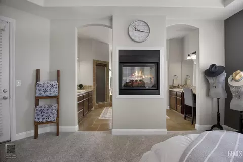 Entry Way - 504 Rosehaven Ln, Tehachapi, CA 93561 photo 4 of 4