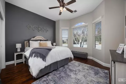 Bedroom - 504 Rosehaven Ln, Tehachapi, CA 93561 photo 3 of 5