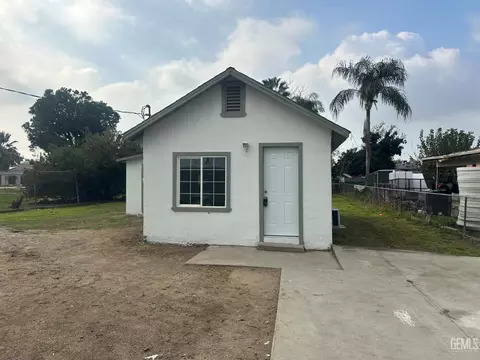 Exterior - 249 Monroe St, Arvin, CA 93203 photo 2 of 4
