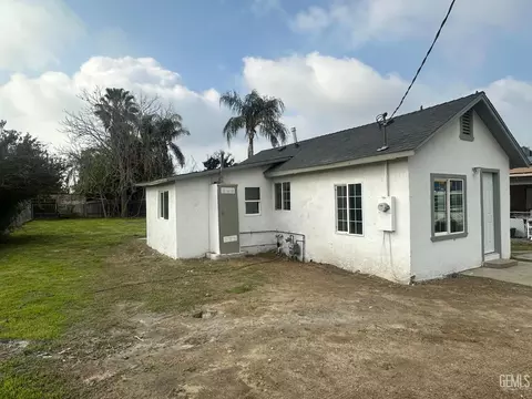 Exterior - 249 Monroe St, Arvin, CA 93203 photo 3 of 4