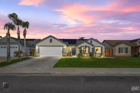 12504 Lavina Ave, Bakersfield, CA 93312