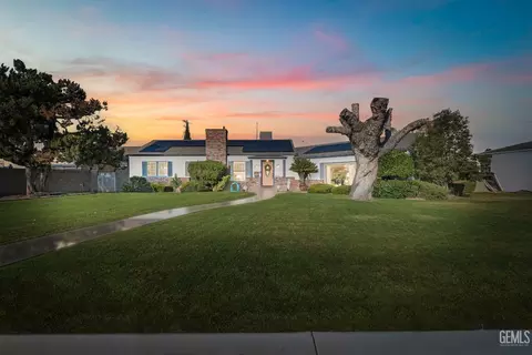 1000 1st St, Wasco, CA 93280