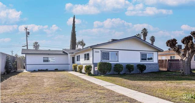 2505 Pacheco Rd, Bakersfield, CA 93304 | 27 Photos - Movoto