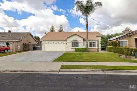 5903 Pendleton Falls Dr, Bakersfield, CA 93312