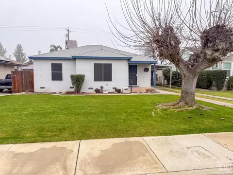 Exterior - 12 Wetherley Dr, Bakersfield, CA 93309 photo 2 of 12