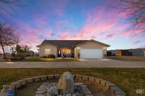 14410 Round Mountain Rd, Bakersfield, CA 93308