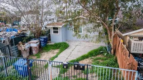1324 Murdock St, Bakersfield, CA 93307