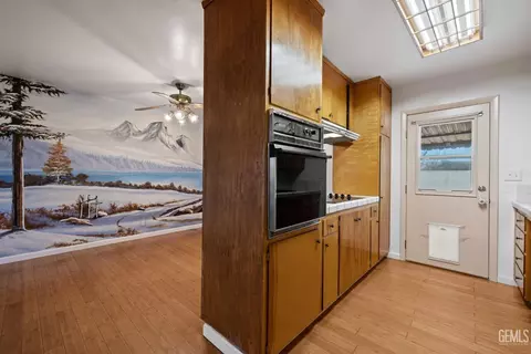 Kitchen - 1106 State Ave, Shafter, CA 93263 photo 1 of 7