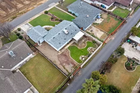 View/Area - 1106 State Ave, Shafter, CA 93263 photo 6 of 19