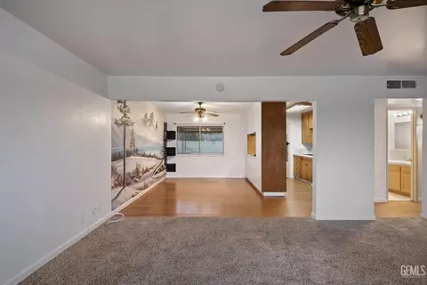 Living - 1106 State Ave, Shafter, CA 93263 photo 5 of 7