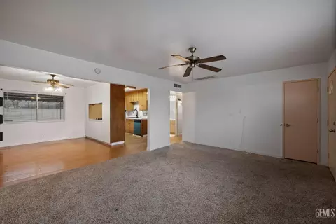 Living - 1106 State Ave, Shafter, CA 93263 photo 4 of 7