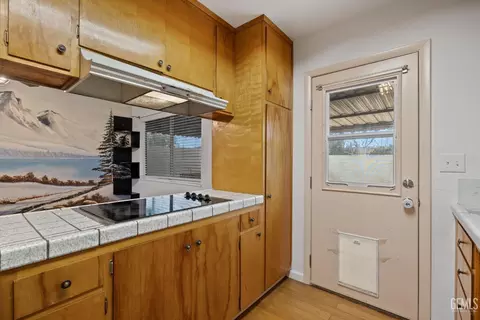 Kitchen - 1106 State Ave, Shafter, CA 93263 photo 2 of 7