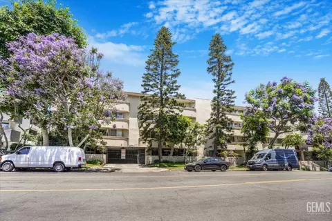 11645 Montana Ave #126, Los Angeles, CA 90049