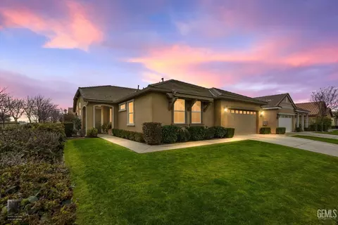 14505 Checkerbloom Dr, Bakersfield, CA 93314