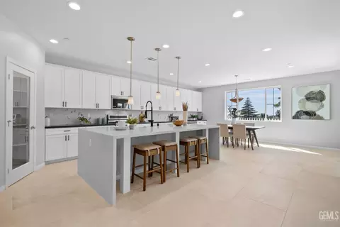 Kitchen - 5804 Levanto St, Bakersfield, CA 93306 photo 1 of 6