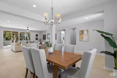 Dining - 5804 Levanto St, Bakersfield, CA 93306 photo 2 of 5
