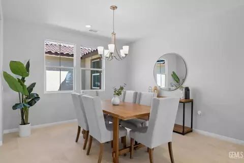 Dining - 5804 Levanto St, Bakersfield, CA 93306 photo 1 of 5
