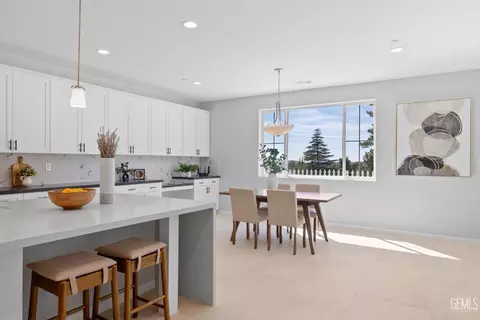 Kitchen - 5804 Levanto St, Bakersfield, CA 93306 photo 2 of 6