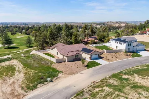 View/Area - 5804 Levanto St, Bakersfield, CA 93306 photo 5 of 6