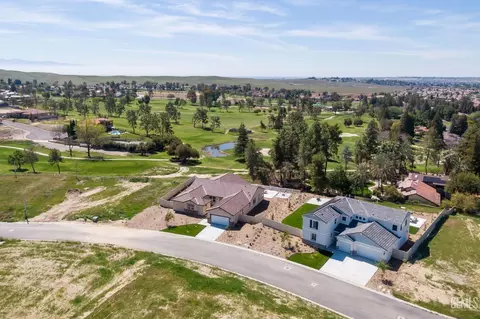 View/Area - 5804 Levanto St, Bakersfield, CA 93306 photo 6 of 6