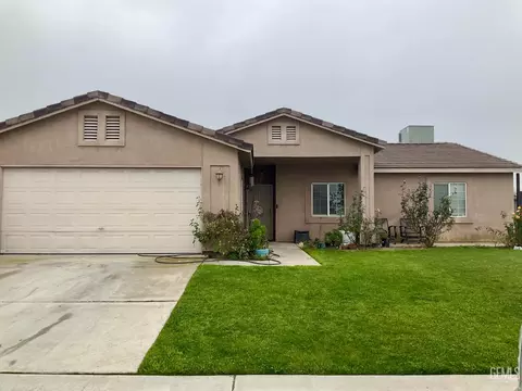 5501 Mar Grande Dr, Bakersfield, CA 93307