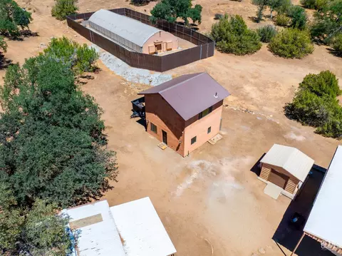 View/Area - 19211 Walker Basin Rd, Caliente, CA 93518 photo 5 of 12