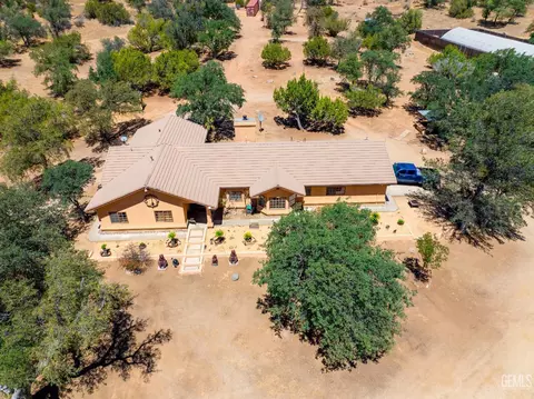 View/Area - 19211 Walker Basin Rd, Caliente, CA 93518 photo 8 of 12