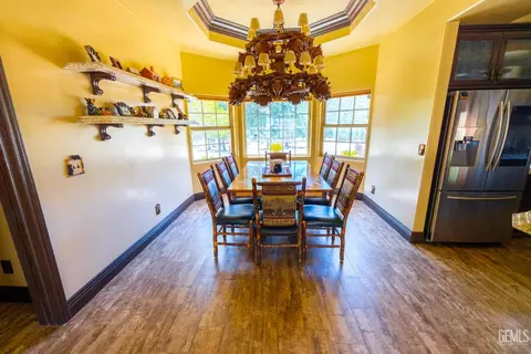 Dining - 19211 Walker Basin Rd, Caliente, CA 93518 photo 1 of 2