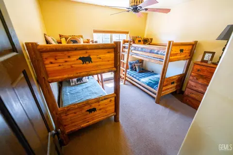 Bedroom - 19211 Walker Basin Rd, Caliente, CA 93518 photo 5 of 6