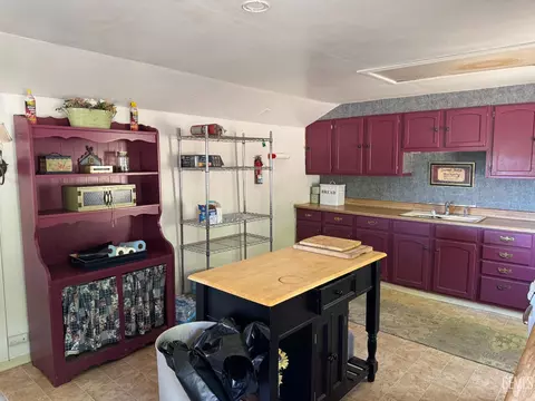 Kitchen - 1 Maple Ave, Rosamond, CA 93560 photo 3 of 4