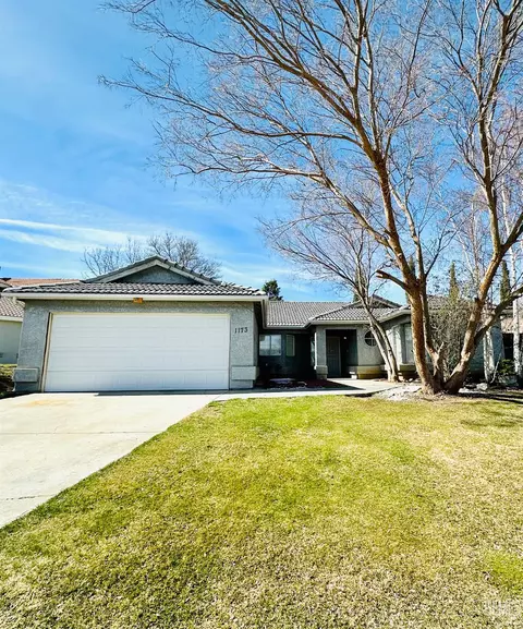 1173 Redwood Ct, Tehachapi, CA 93561