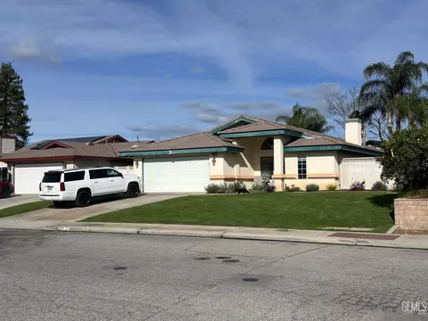 608 Orchid Dr, Bakersfield, CA 93308