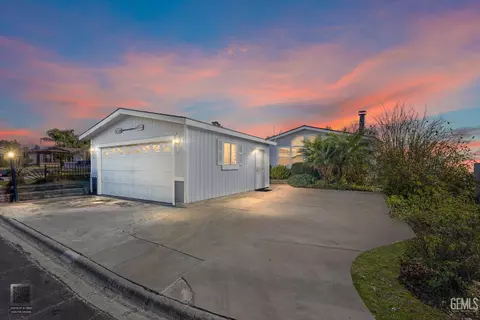 8536 Kern Canyon Rd #3, Bakersfield, CA 93306