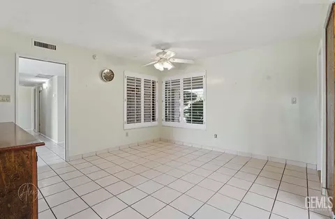 8031 Debbs Ave, Bakersfield, CA 93308 photo 11