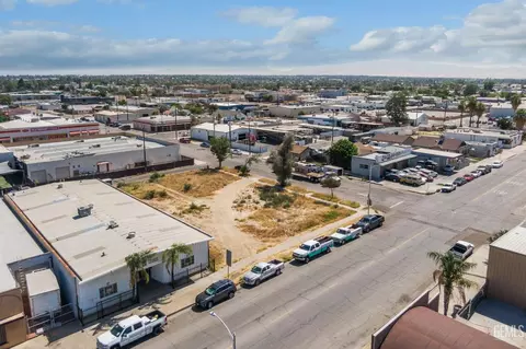 426 E 18th 600 Tulare St, Bakersfield, CA 93305 photo 7